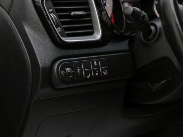 Kia Ceed III с пробегом 2021 года, цена 1 179 000 рублей, 51876 км, универсал, Автокод Объявления