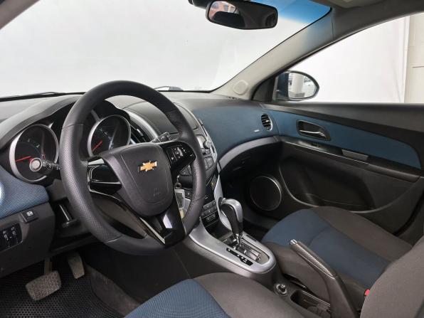 Chevrolet Cruze I Рестайлинг с пробегом 2012 года, цена 725 000 рублей, 211146 км, хэтчбек, Автокод Объявления