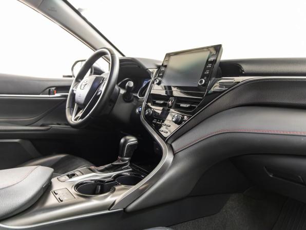 Toyota Camry VIII (XV70) Рестайлинг с пробегом 2021 года, цена 2 998 000 рублей, 72821 км, седан, Автокод Объявления