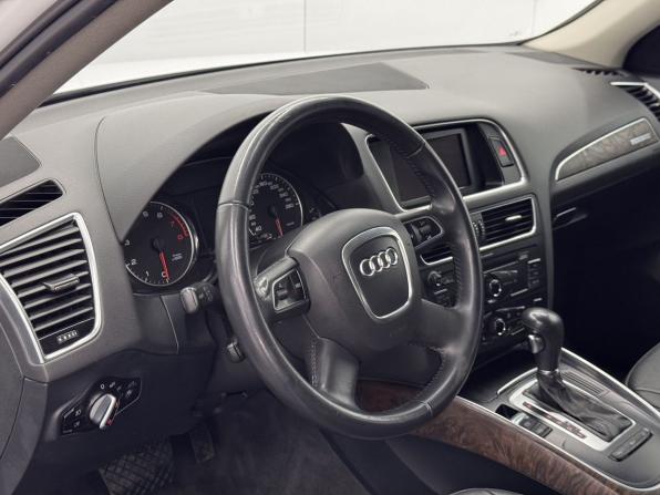 Audi Q5 I (8R) с пробегом 2010 года, цена 1 569 000 рублей, 130090 км, внедорожник, Автокод Объявления