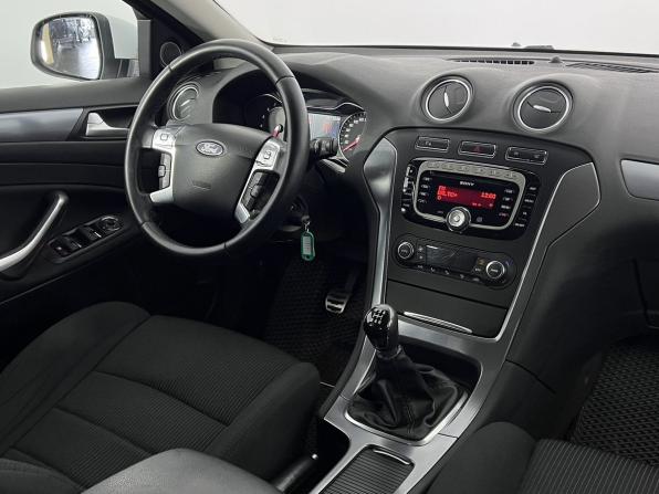 Ford Mondeo IV Рестайлинг с пробегом 2013 года, цена 890 000 рублей, 215000 км, седан, Автокод Объявления