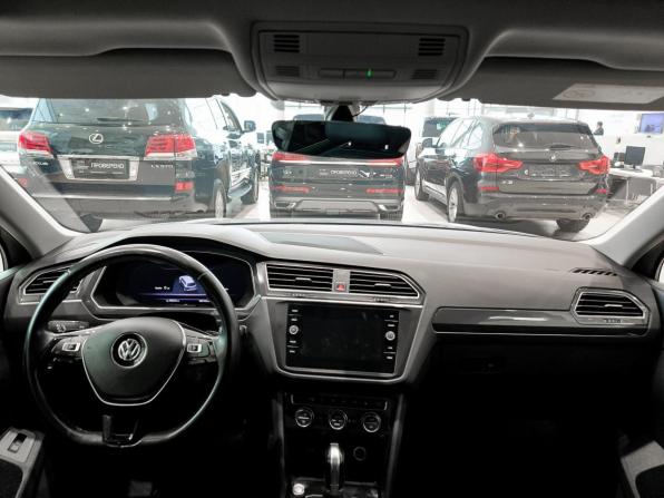 Volkswagen Tiguan II с пробегом 2016 года, цена 2 399 000 рублей, 189142 км, внедорожник, Автокод Объявления