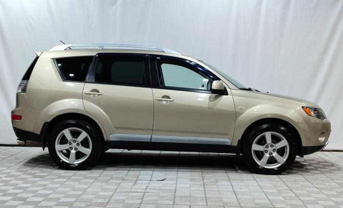 Mitsubishi Outlander II с пробегом 2008 года, цена 1 100 000 рублей, 288450 км, внедорожник, Автокод Объявления