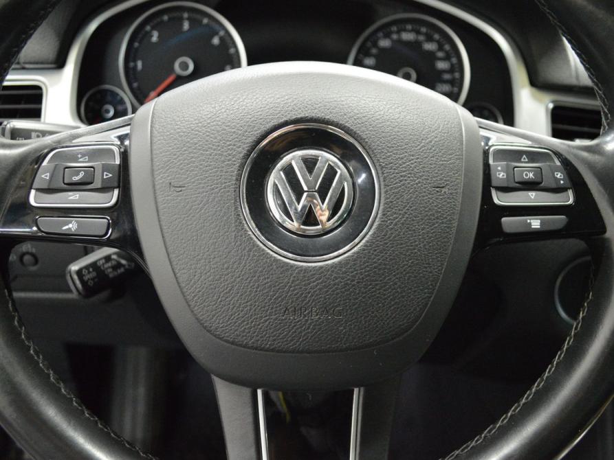 Volkswagen Touareg II Рестайлинг Санкт-Петербург  - изображение 15