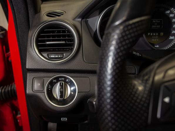 Mercedes-Benz C-Класс III (W204) Рестайлинг с пробегом 2012 года, цена 1 440 000 рублей, 255153 км, седан, Автокод Объявления
