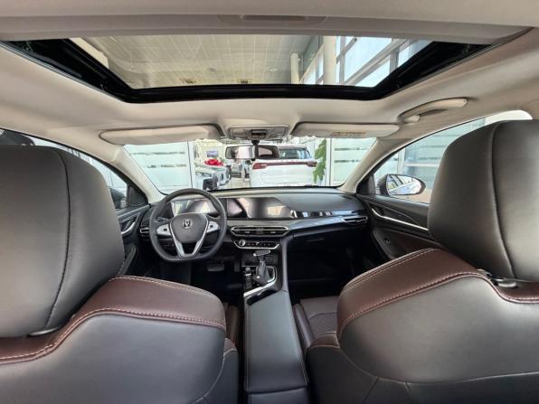 Changan Eado Plus с пробегом 2023 года, цена 1 575 000 рублей, 7666 км, седан, Автокод Объявления