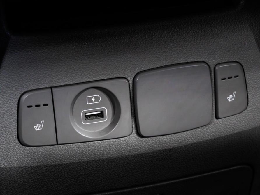Kia Carnival III Москва  - изображение 20