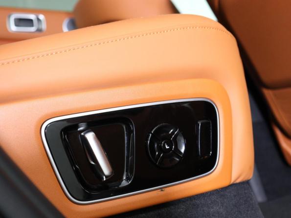 Li Auto (Lixiang) L7 I Рестайлинг с пробегом 2024 года, цена 6 190 000 рублей, 32500 км, внедорожник, Автокод Объявления