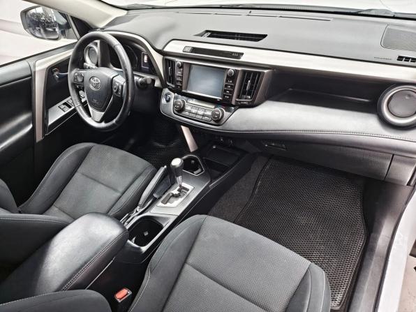 Toyota RAV4 IV (XA40) Рестайлинг с пробегом 2018 года, цена 2 549 000 рублей, 137000 км, внедорожник, Автокод Объявления