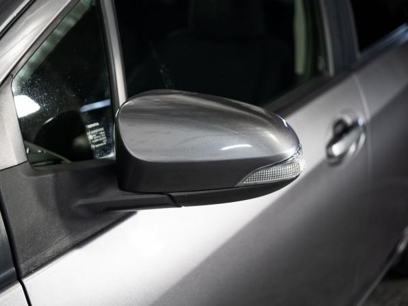 Toyota Vitz III (XP130) Рестайлинг с пробегом 2015 года, цена 749 500 рублей, 179996 км, хэтчбек, Автокод Объявления