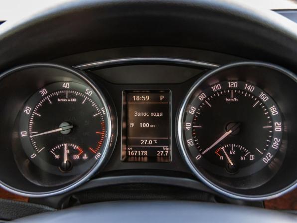 Skoda Superb II с пробегом 2012 года, цена 1 078 000 рублей, 167178 км, лифтбек, Автокод Объявления