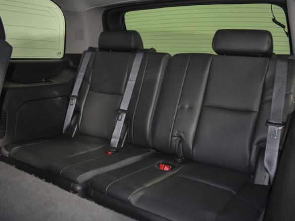 Chevrolet Tahoe III с пробегом 2013 года, цена 1 990 000 рублей, 182000 км, внедорожник, Автокод Объявления