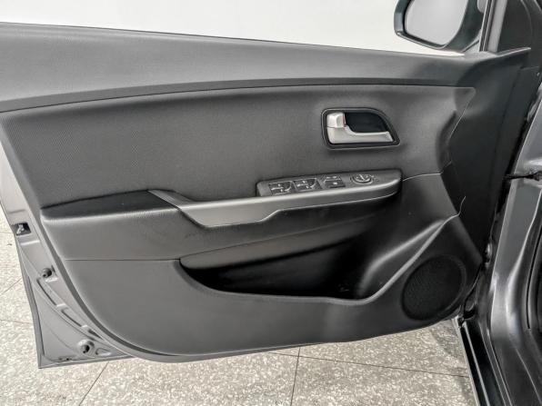 Kia Rio III Рестайлинг с пробегом 2017 года, цена 1 270 000 рублей, 95926 км, седан, Автокод Объявления