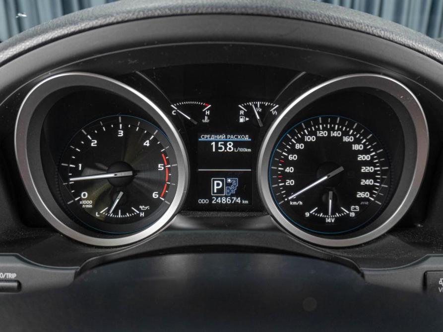Toyota Land Cruiser 200 Series Рестайлинг 1 Тюмень  - изображение 17