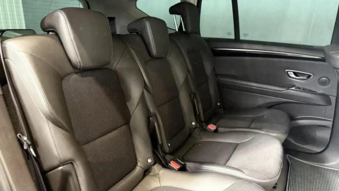 Renault Espace V с пробегом 2019 года, цена 1 949 000 рублей, 137576 км, минивэн, Автокод Объявления