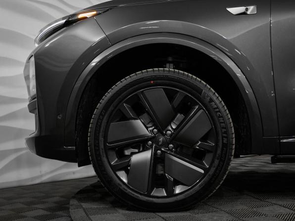 Новый Li Auto (Lixiang) L9 I Рестайлинг 2025 года, цена 11 990 000 рублей, внедорожник, Автокод Объявления