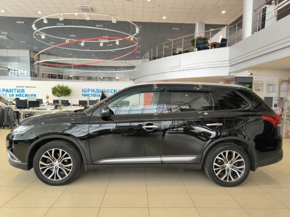 Mitsubishi Outlander III Рестайлинг 2 с пробегом 2016 года, цена 2 200 000 рублей, 96718 км, внедорожник, Автокод Объявления