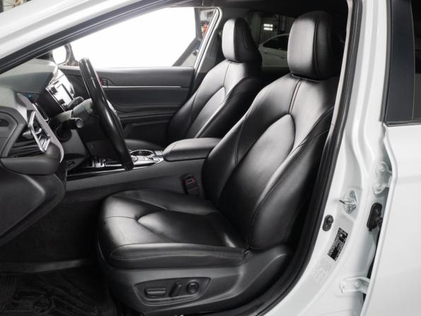 Toyota Camry VIII (XV70) с пробегом 2019 года, цена 2 719 000 рублей, 105506 км, седан, Автокод Объявления