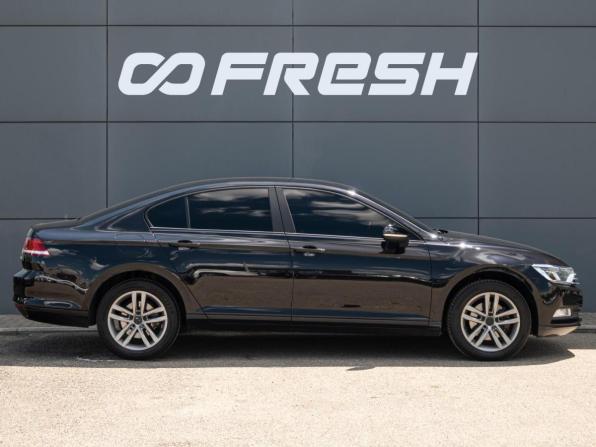 Volkswagen Passat B8 с пробегом 2016 года, цена 1 790 000 рублей, 188513 км, седан, Автокод Объявления