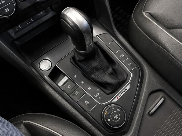 Volkswagen Tiguan II с пробегом 2017 года, цена 2 499 000 рублей, 134070 км, внедорожник, Автокод Объявления