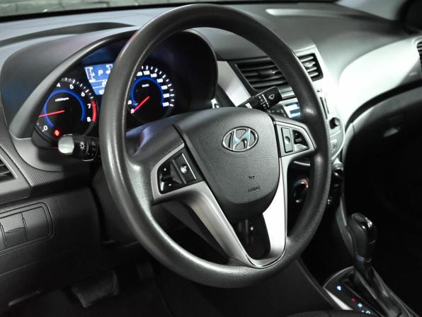 Hyundai Solaris I Рестайлинг с пробегом 2014 года, цена 1 150 000 рублей, 163842 км, седан, Автокод Объявления