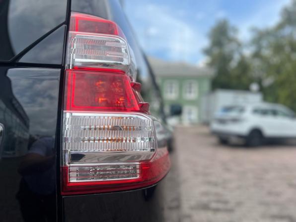 Toyota Land Cruiser Prado 150 Series Рестайлинг 1 с пробегом 2014 года, цена 3 149 000 рублей, 296000 км, внедорожник, Автокод Объявления