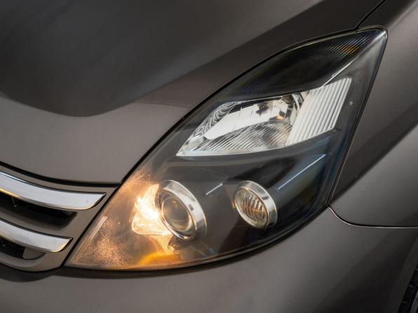 Toyota ISis I Рестайлинг с пробегом 2009 года, цена 1 120 300 рублей, 151614 км, компактвэн, Автокод Объявления