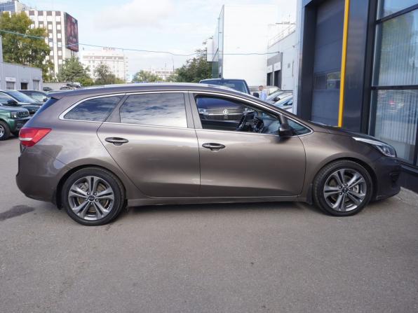Kia Ceed II Рестайлинг с пробегом 2015 года, цена 1 217 000 рублей, 214590 км, универсал, Автокод Объявления