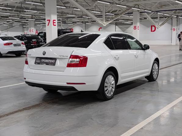Skoda Octavia III (A7) Рестайлинг с пробегом 2018 года, цена 1 580 000 рублей, 158465 км, лифтбек, Автокод Объявления