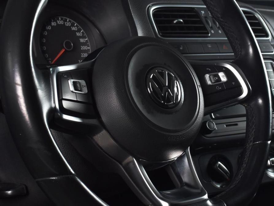 Volkswagen Polo V Рестайлинг Кемерово  - изображение 9