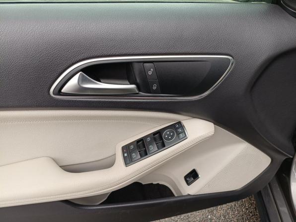 Mercedes-Benz GLA I (X156) с пробегом 2014 года, цена 1 649 000 рублей, 157062 км, внедорожник, Автокод Объявления