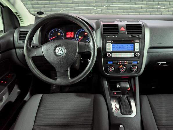 Volkswagen Golf V с пробегом 2008 года, цена 700 000 рублей, 263056 км, хэтчбек, Автокод Объявления