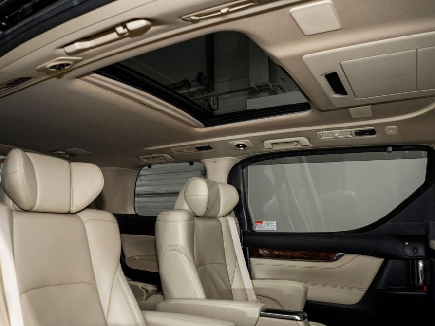 Toyota Alphard III Рестайлинг Чита  - изображение 25