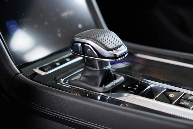 Новый Hongqi H6 2025 года, цена 4 560 000 рублей, лифтбек, Автокод Объявления