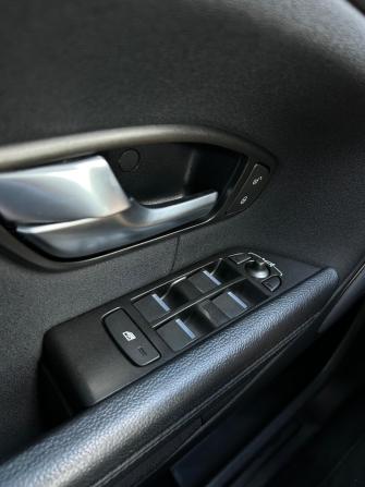 Land Rover Range Rover Evoque I Рестайлинг с пробегом 2018 года, цена 2 450 000 рублей, 126727 км, внедорожник, Автокод Объявления