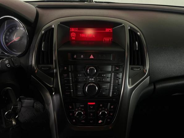 Opel Astra J с пробегом 2011 года, цена 550 000 рублей, 233410 км, хэтчбек, Автокод Объявления