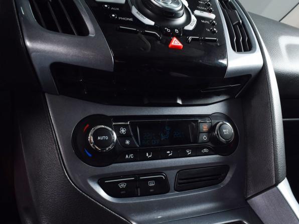 Ford Focus III с пробегом 2012 года, цена 849 999 рублей, 118251 км, седан, Автокод Объявления