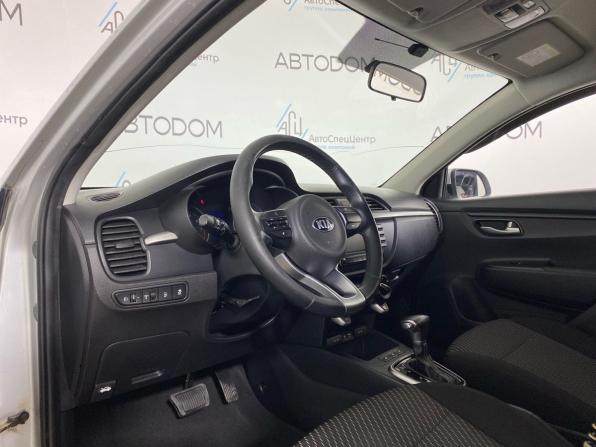 Kia Rio IV с пробегом 2018 года, цена 1 258 800 рублей, 126458 км, седан, Автокод Объявления