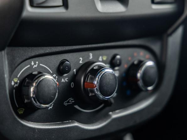 Renault Duster I Рестайлинг с пробегом 2020 года, цена 1 338 000 рублей, 139271 км, внедорожник, Автокод Объявления