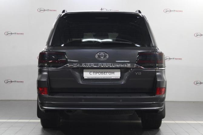 Toyota Land Cruiser 200 Series Рестайлинг 2 с пробегом 2018 года, цена 6 250 000 рублей, 283500 км, внедорожник, Автокод Объявления