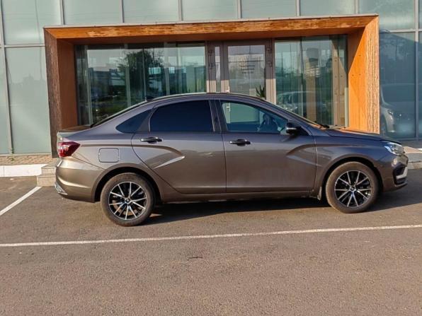 Lada (ВАЗ) Vesta I Рестайлинг (NG) с пробегом 2024 года, цена 1 329 000 рублей, 21115 км, седан, Автокод Объявления