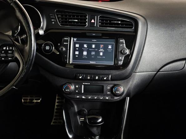 Kia Ceed II с пробегом 2015 года, цена 1 219 000 рублей, 150857 км, универсал, Автокод Объявления