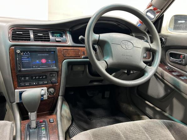 Toyota Chaser VI (X100) Рестайлинг с пробегом 2001 года, цена 599 000 рублей, 387365 км, седан, Автокод Объявления