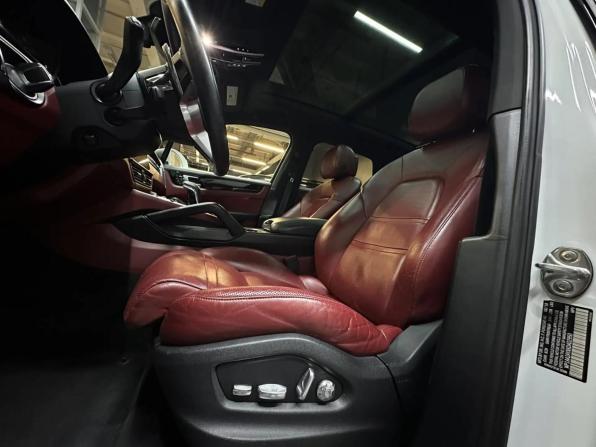 Porsche Cayenne III с пробегом 2018 года, цена 5 697 000 рублей, 114000 км, внедорожник, Автокод Объявления