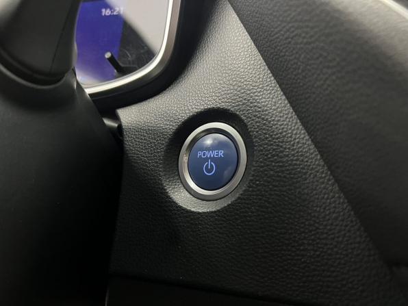 Toyota Corolla XII (E210) с пробегом 2021 года, цена 2 090 000 рублей, 107136 км, седан, Автокод Объявления