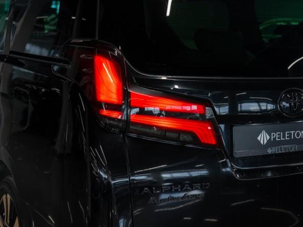 Toyota Alphard III Рестайлинг с пробегом 2021 года, цена 6 600 000 рублей, 139903 км, минивэн, Автокод Объявления