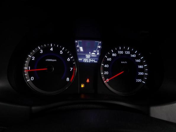 Hyundai Solaris I с пробегом 2012 года, цена 699 000 рублей, 195341 км, хэтчбек, Автокод Объявления