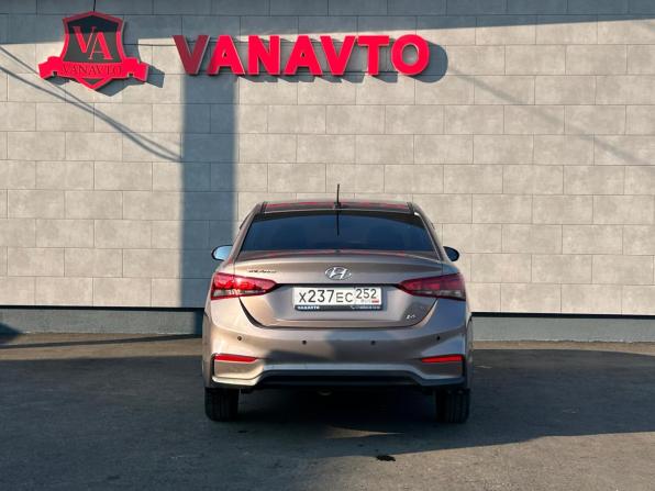 Hyundai Solaris II с пробегом 2019 года, цена 1 440 000 рублей, 121250 км, седан, Автокод Объявления