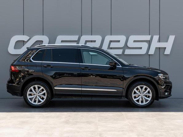 Volkswagen Tiguan II с пробегом 2018 года, цена 2 630 000 рублей, 133869 км, внедорожник, Автокод Объявления