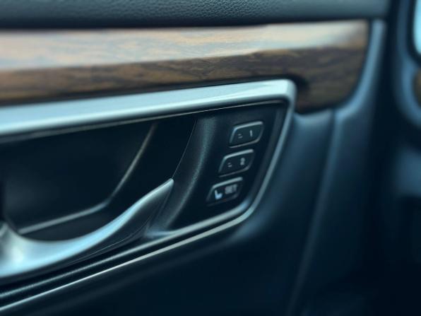 Honda CR-V V с пробегом 2018 года, цена 2 999 000 рублей, 107079 км, внедорожник, Автокод Объявления
